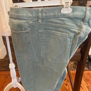 Pale Light Green Loft Cords